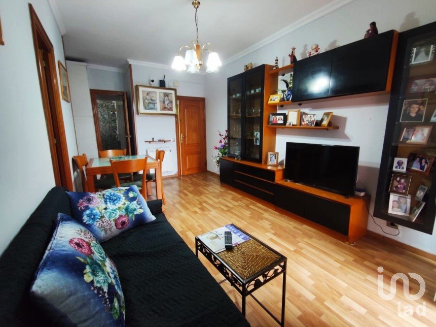Appartement 2 chambres de 60 m² à Santa Coloma de Gramenet (08923)
