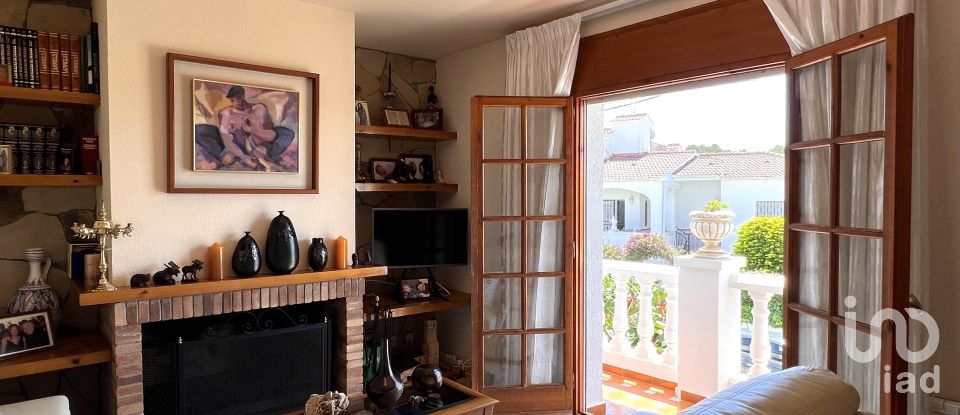 House 4 bedrooms of 300 m² in Mas d'en Serra (08812)
