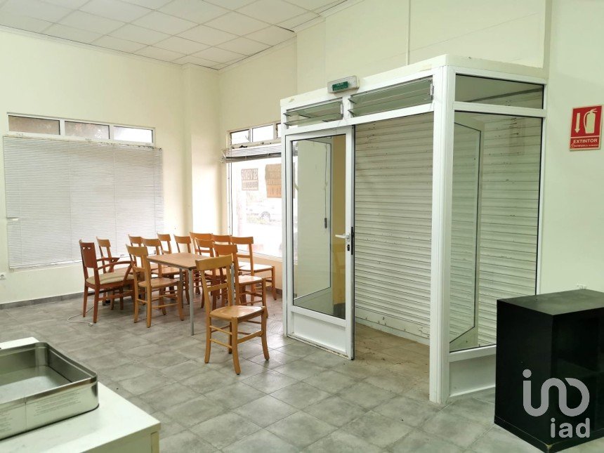 Shop / premises commercial of 200 m² in La Marina del Pinet (03194)