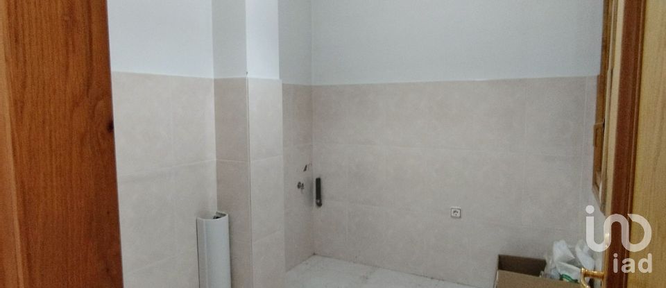 Xalet 4 habitacions de 350 m² a Navatejera (24193)