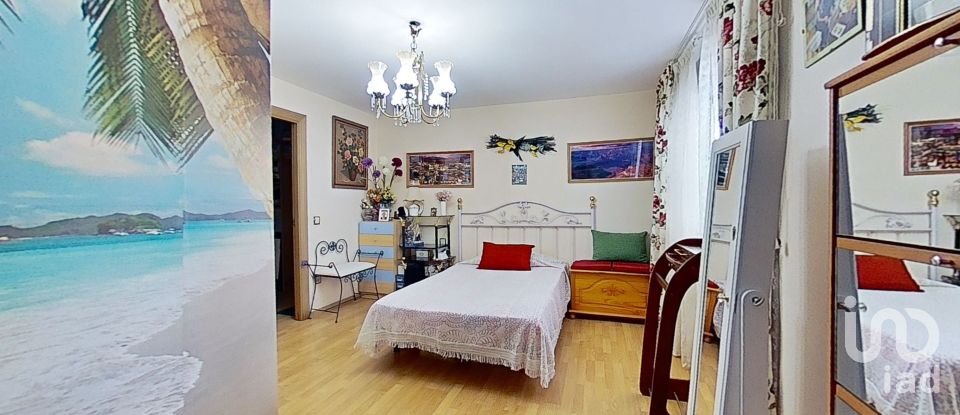 Casa 6 habitacions de 345 m² a Zaragoza (50011)