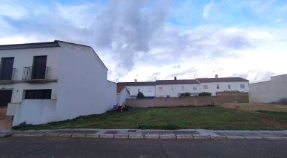 Terreno de 525 m² en La Guijarrosa (14547)