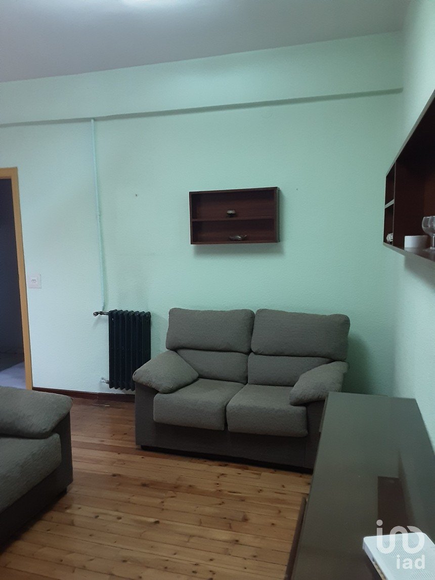 Piso 3 habitaciones de 90 m² en León (24002)