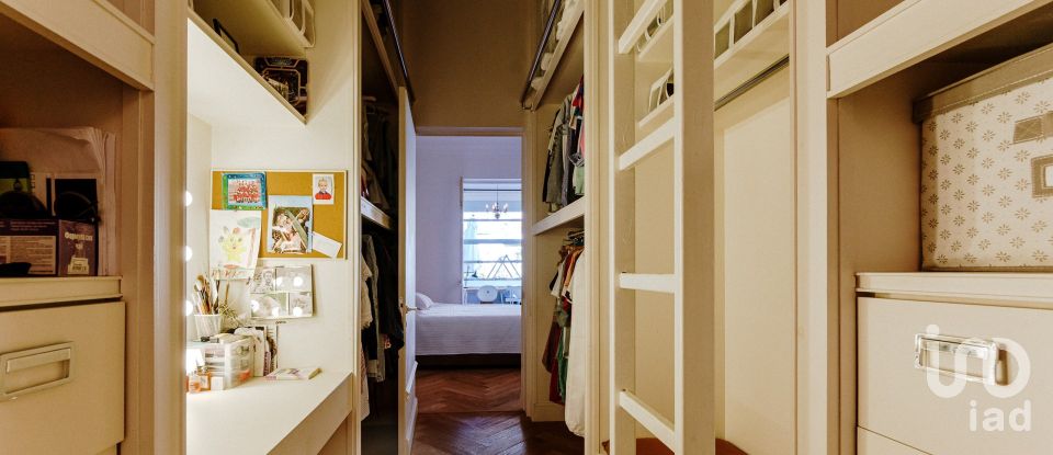 Piso 5 habitaciones de 298 m² en Barcelona (08010)