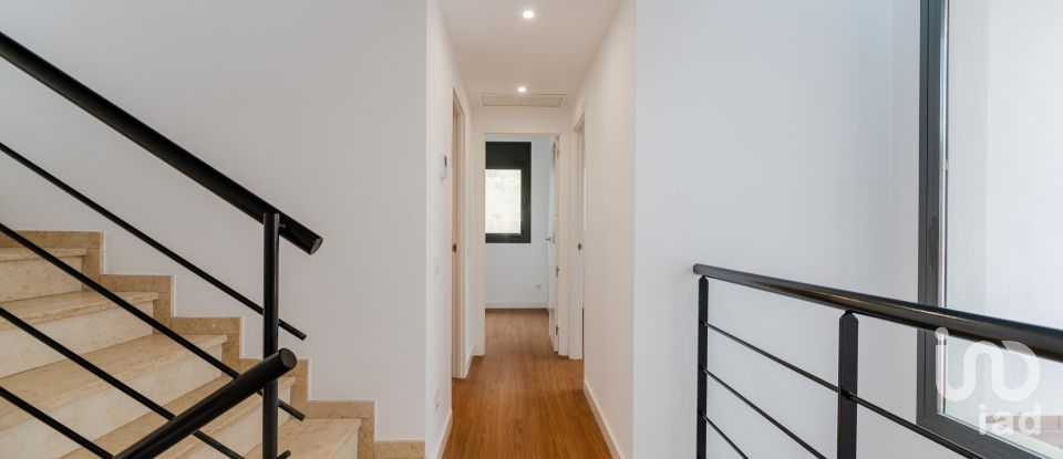 Casa 4 habitacions de 256 m² a Castelldefels (08860)