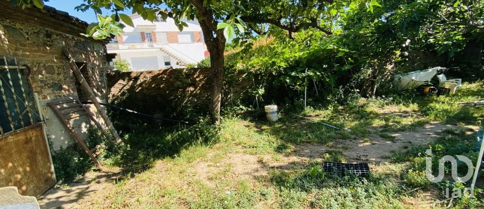 Land of 1,051 m² in Canovelles (08420)