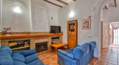 Casa de pueblo 4 habitaciones de 148 m² en Pedreguer (03750)