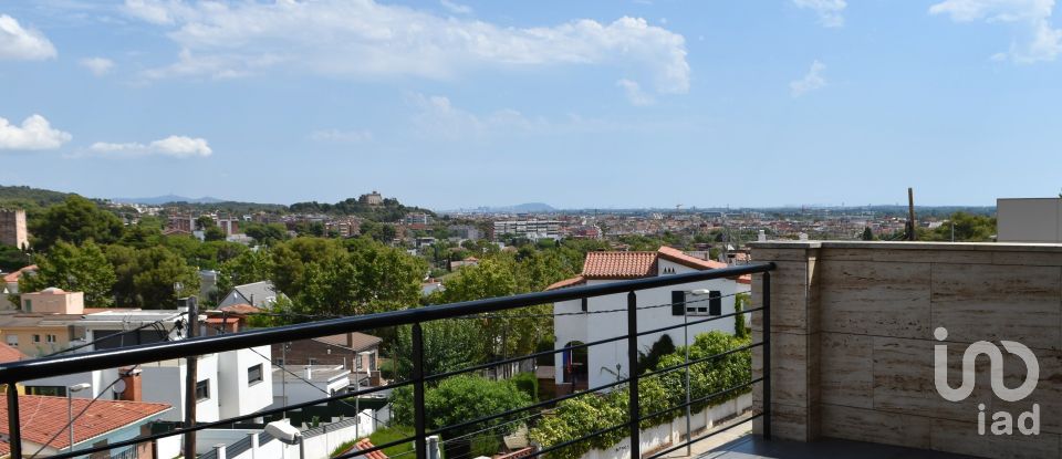 Casa 4 habitaciones de 256 m² en Castelldefels (08860)