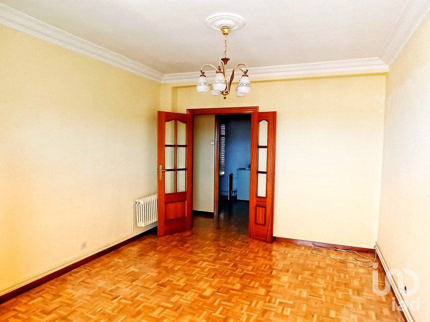 Pis 4 habitacions de 80 m² a Sahagún (24320)