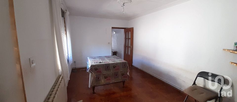 House 3 bedrooms of 73 m² in La Bañeza (24750)
