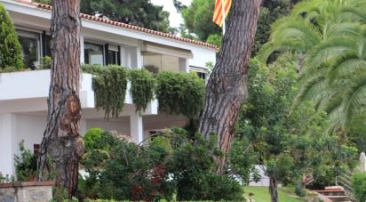 Casa 5 habitacions de 345 m² a Sant Pol de Mar (08395)