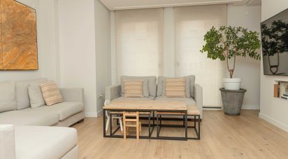 Pis 4 habitacions de 206 m² a León (24004)