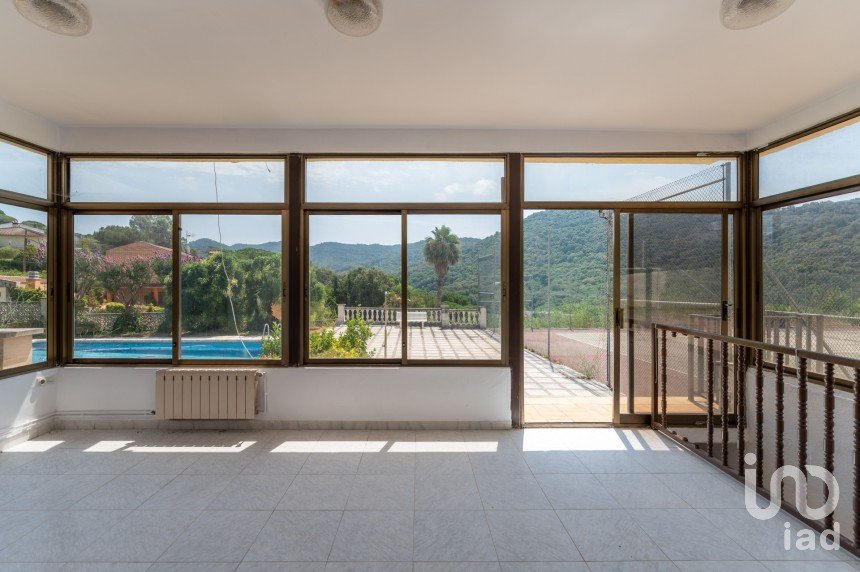 House 7 bedrooms of 440 m² in Vilanova del Vallès (08410)
