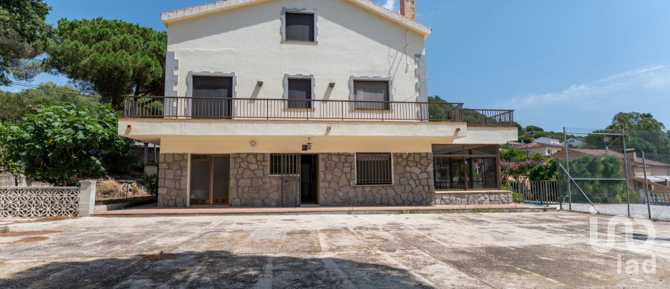 House 7 bedrooms of 440 m² in Vilanova del Vallès (08410)