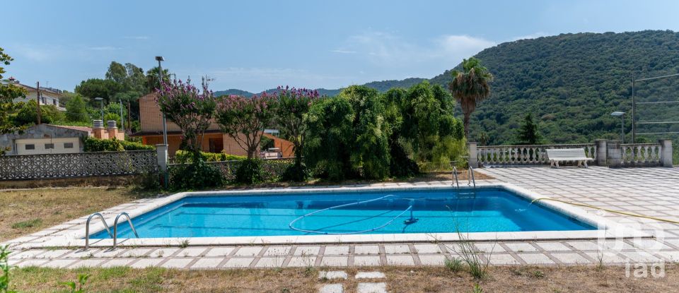 Casa 7 habitacions de 440 m² a Vilanova del Vallès (08410)