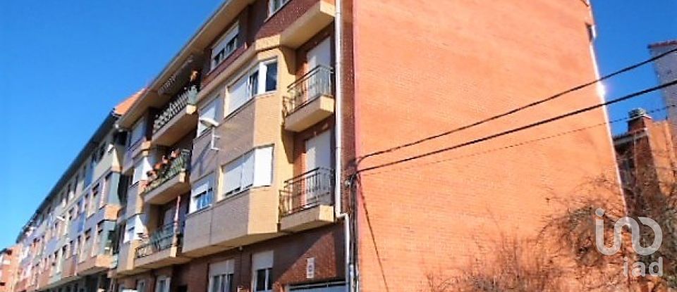 Appartement 3 chambres de 75 m² à Villaquilambre (24193)