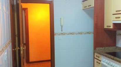 Apartment 3 bedrooms of 75 m² in Villaquilambre (24193)