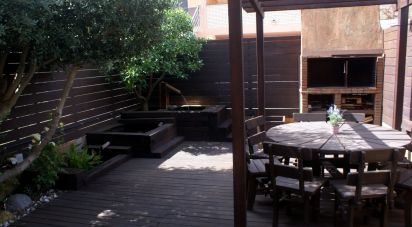 Casa 4 habitaciones de 245 m² en La Granada (08792)
