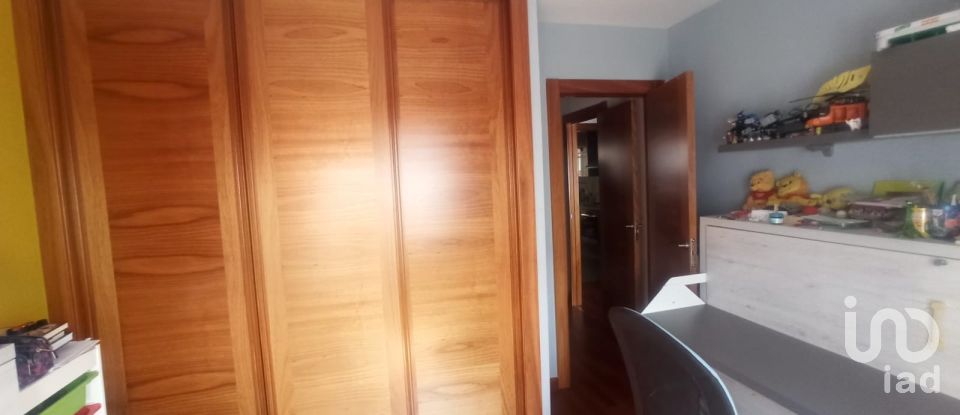 Piso 3 habitaciones de 88 m² en León (24007)