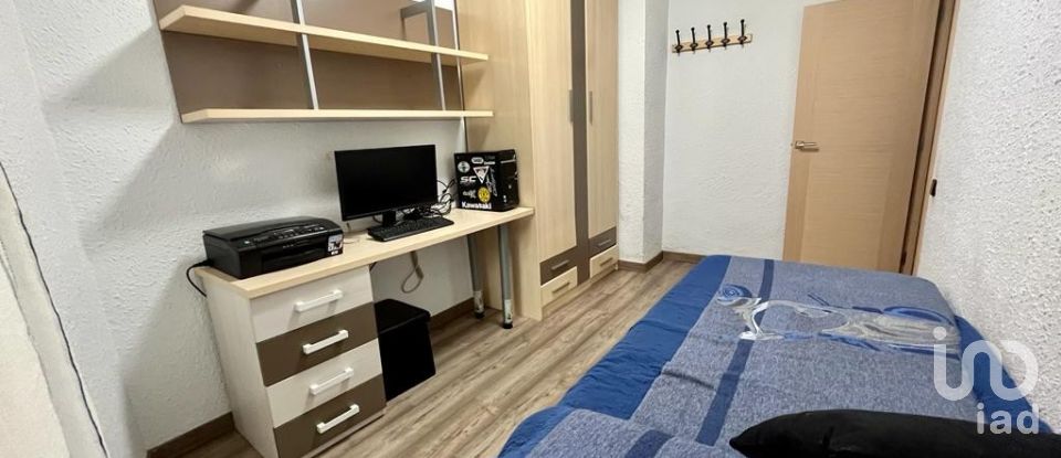 Apartment 3 bedrooms of 65 m² in Santa Coloma de Gramenet (08923)