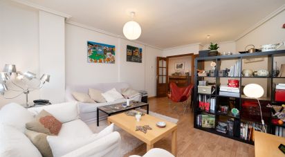 Appartement 2 chambres de 89 m² à Navatejera (24193)