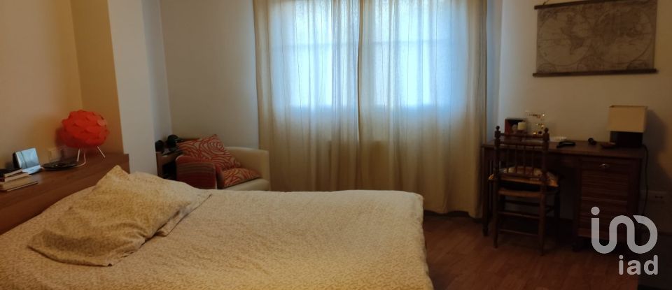 Pis 2 habitacions de 89 m² a Navatejera (24193)