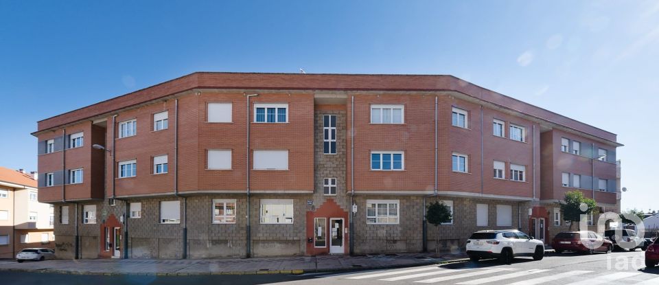 Piso 2 habitaciones de 89 m² en Navatejera (24193)