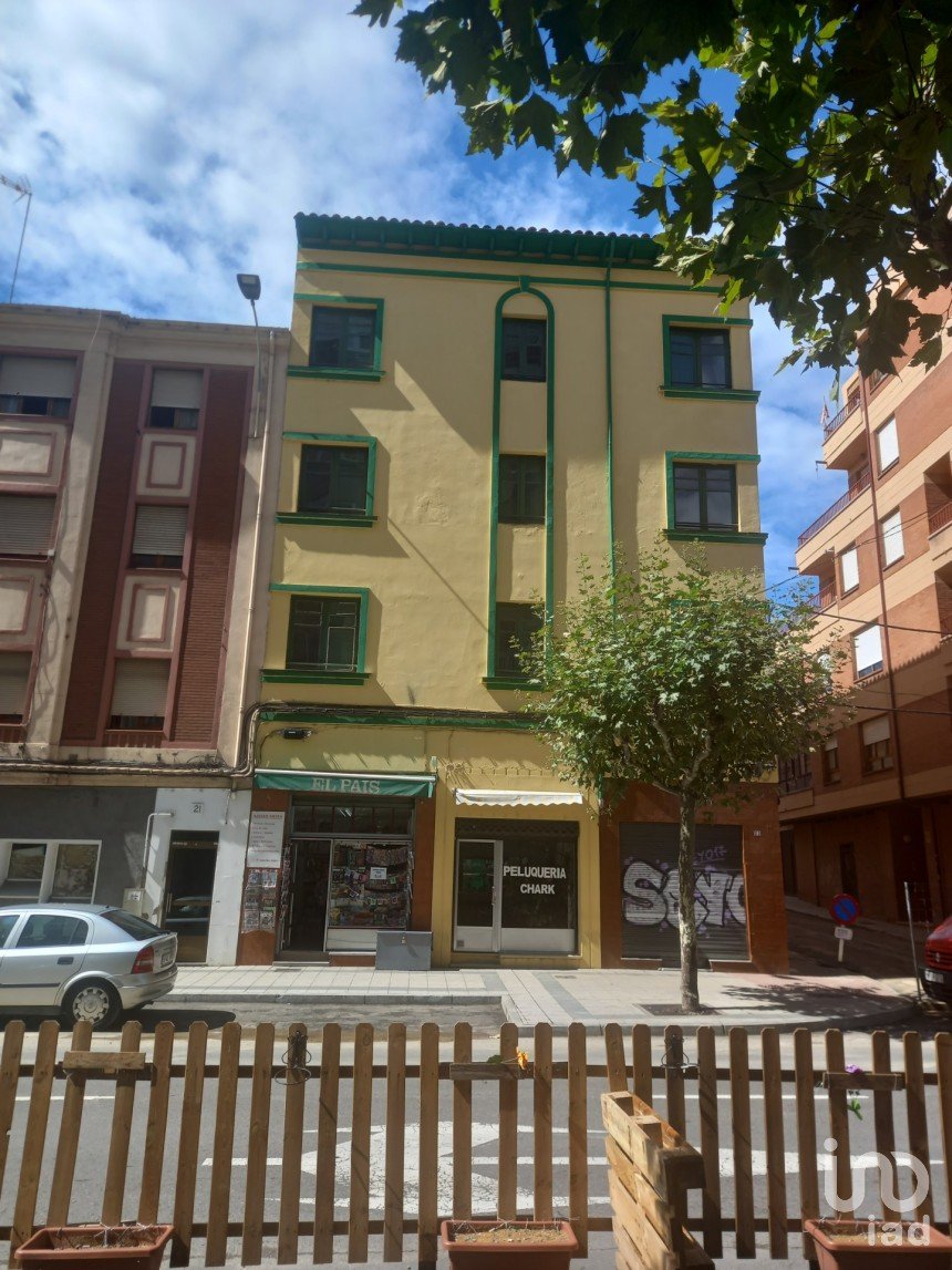 Block of flats in León (24008) of 703 m²