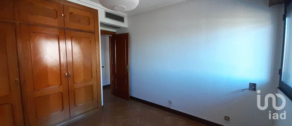 Appartement 4 chambres de 119 m² à La Bañeza (24750)