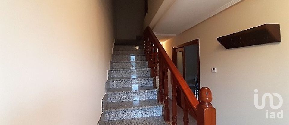 Casa 4 habitaciones de 174 m² en Benavides de Orbigo (24280)