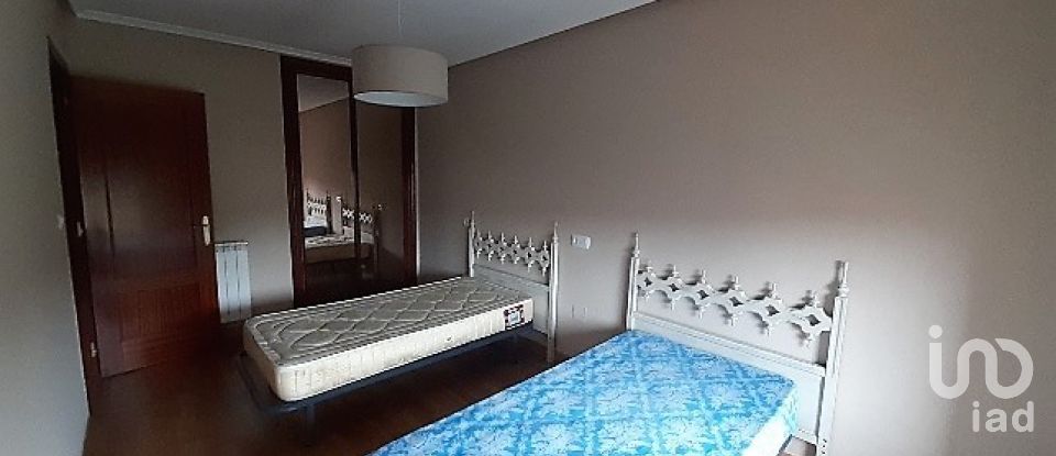 Maison 4 chambres de 174 m² à Benavides de Orbigo (24280)