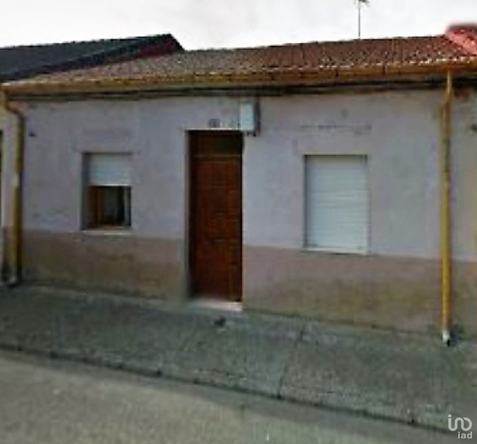 Casa 3 habitaciones de 70 m² en La Bañeza (24750)