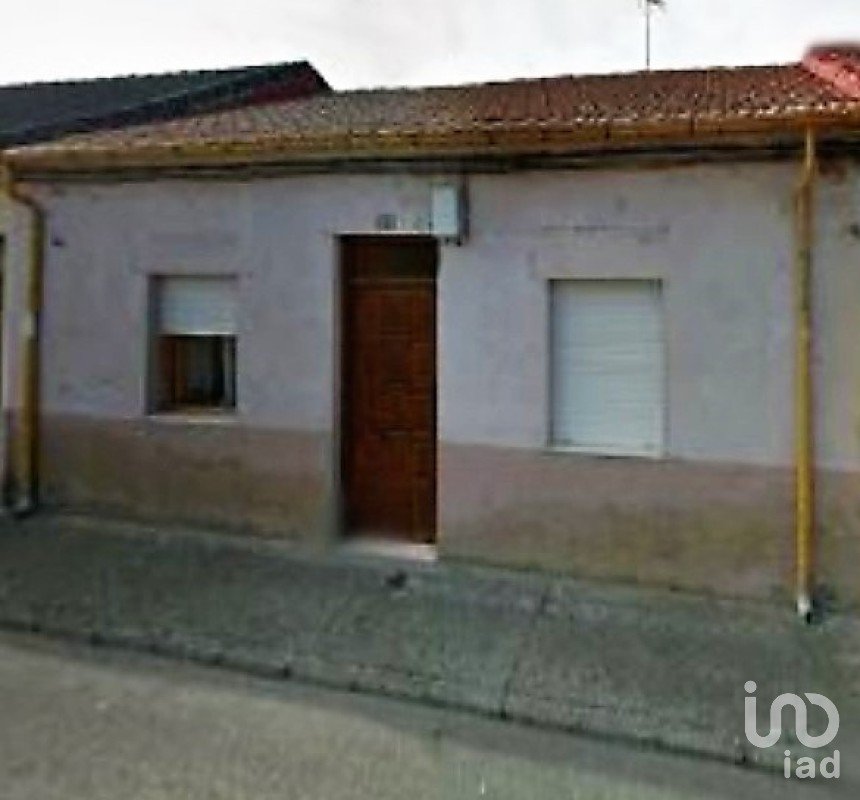 House 3 bedrooms of 70 m² in La Bañeza (24750)
