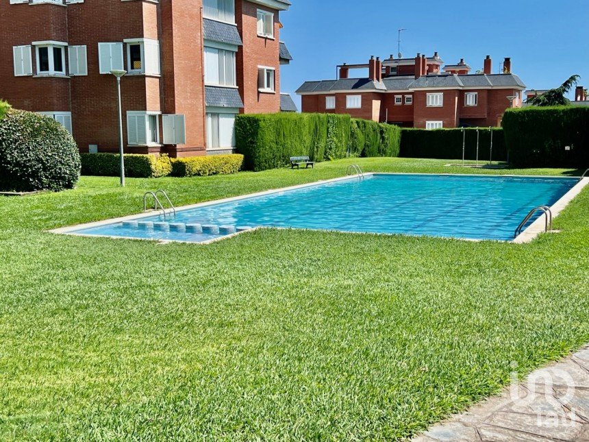 Edificio 3 habitaciones de 145 m² en Sant Andreu de Llavaneres (08392)