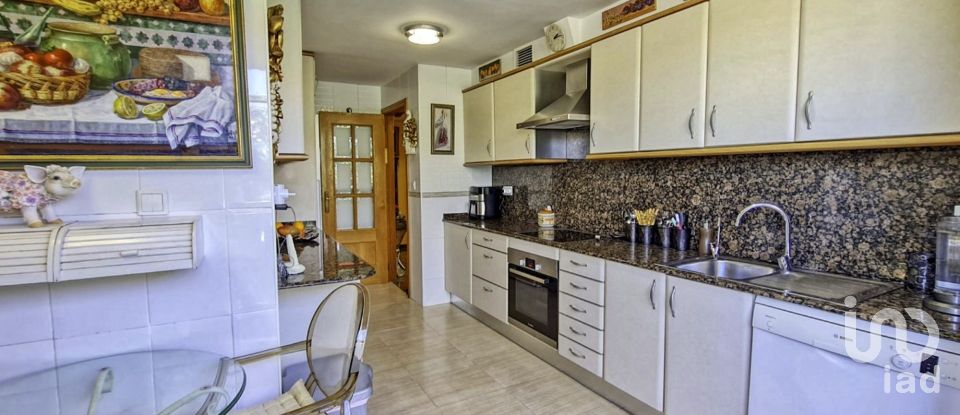Apartment 2 bedrooms of 138 m² in Benidorm (03502)