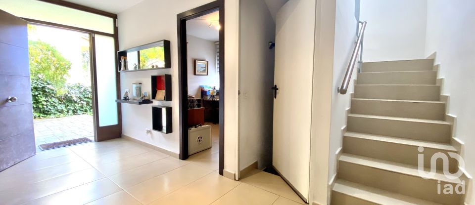 House 5 bedrooms of 277 m² in Corbera de Llobregat (08757)