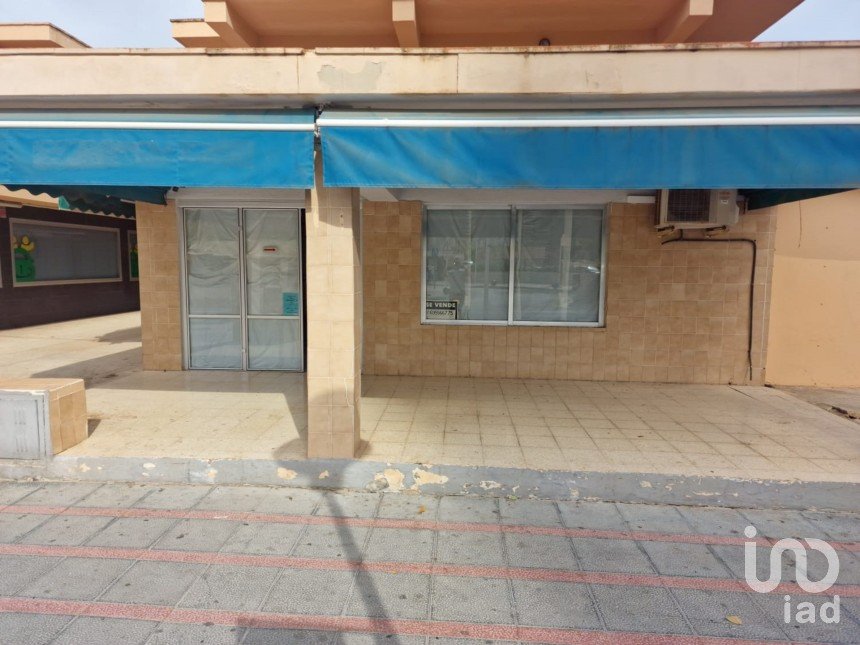 Retail property of 66 m² in Magaluf (07181)