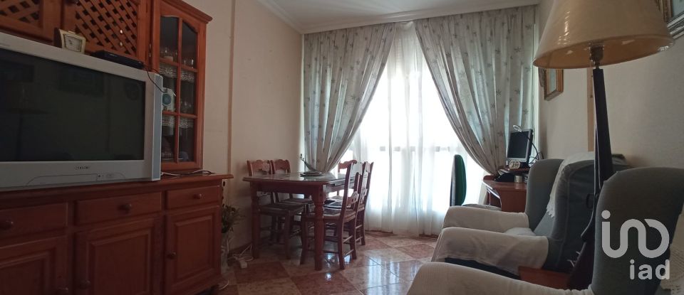 Appartement 3 chambres de 92 m² à Algeciras (11204)