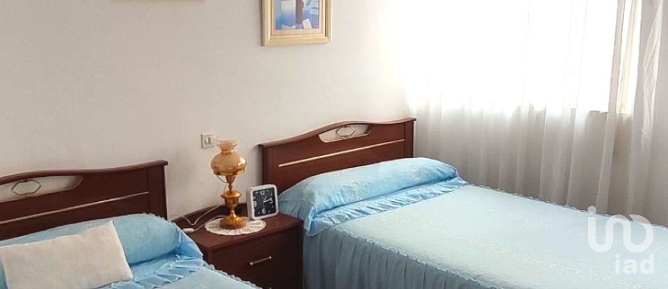 Appartement 2 chambres de 61 m² à Hospital de Órbigo (24286)