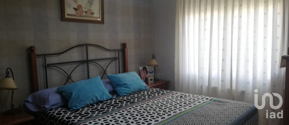 Piso 3 habitaciones de 55 m² en Santa Coloma de Gramenet (08922)