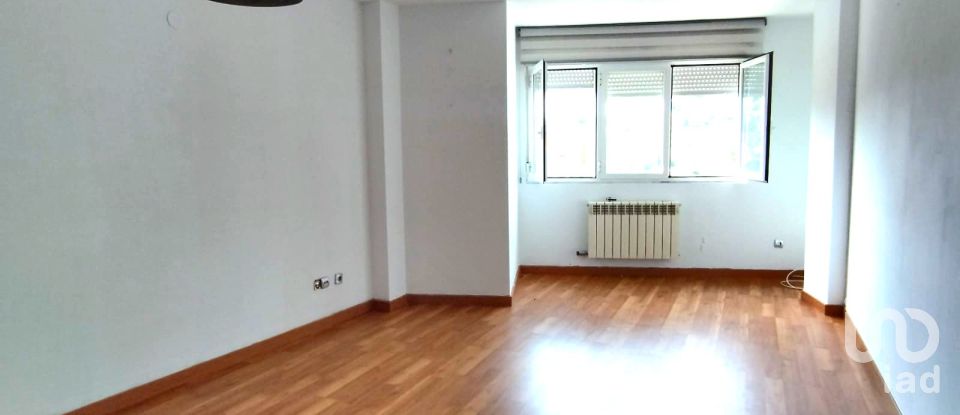 Dúplex 3 habitaciones de 105 m² en Trobajo del Camino (24010)