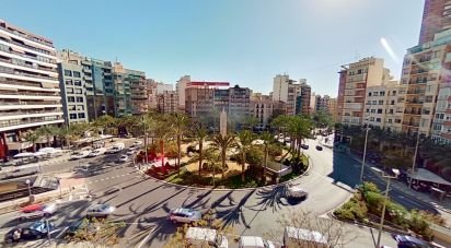 Pis 5 habitacions de 270 m² a Alicante/Alacant (03005)