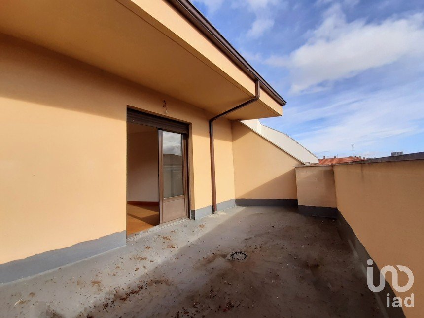 Duplex 4 chambres de 167 m² à La Bañeza (24750)