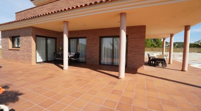 Xalet 4 habitacions de 409 m² a Roda de Bara (43883)