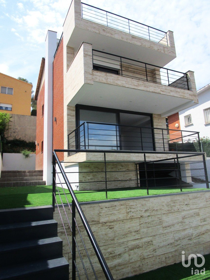 Maison 4 chambres de 256 m² à Castelldefels (08860)