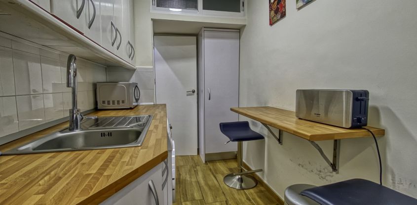 Pis 3 habitacions de 50 m² a Madrid (28017)