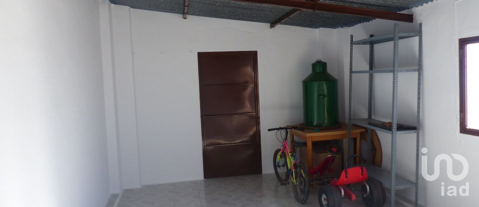 Casa 3 habitacions de 104 m² a La Puebla de los Infantes (41479)