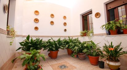 Casa tradicional 6 habitaciones de 391 m² en La Redondela (21430)