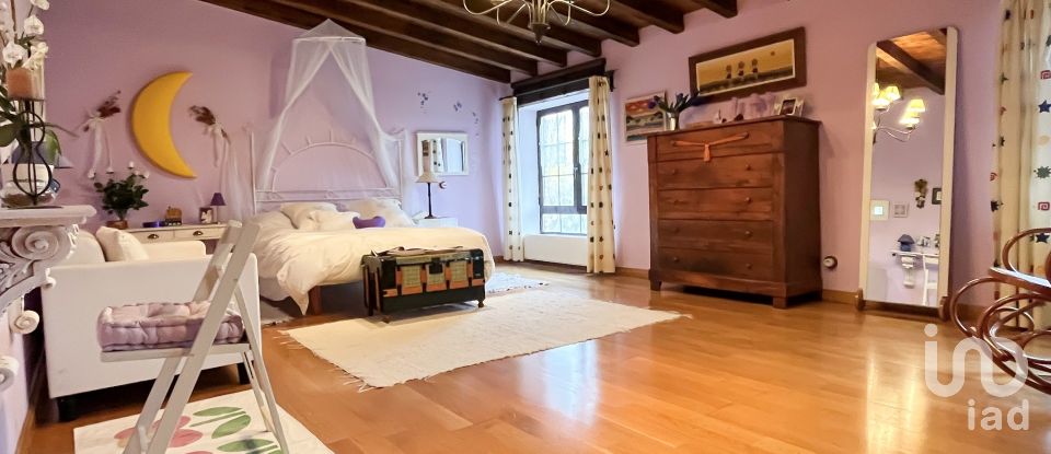 House 7 bedrooms of 770 m² in Villariezo (09195)