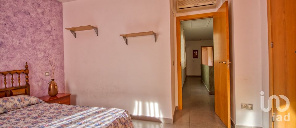 Casa adossada 4 habitacions de 140 m² a Sanet y Negrals (03769)